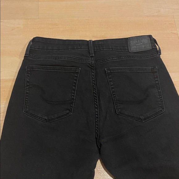Levi Strauss Black Mid Rise Skinny Jeans Size 6 Business Casual Stretch Denim - Picture 2 of 7